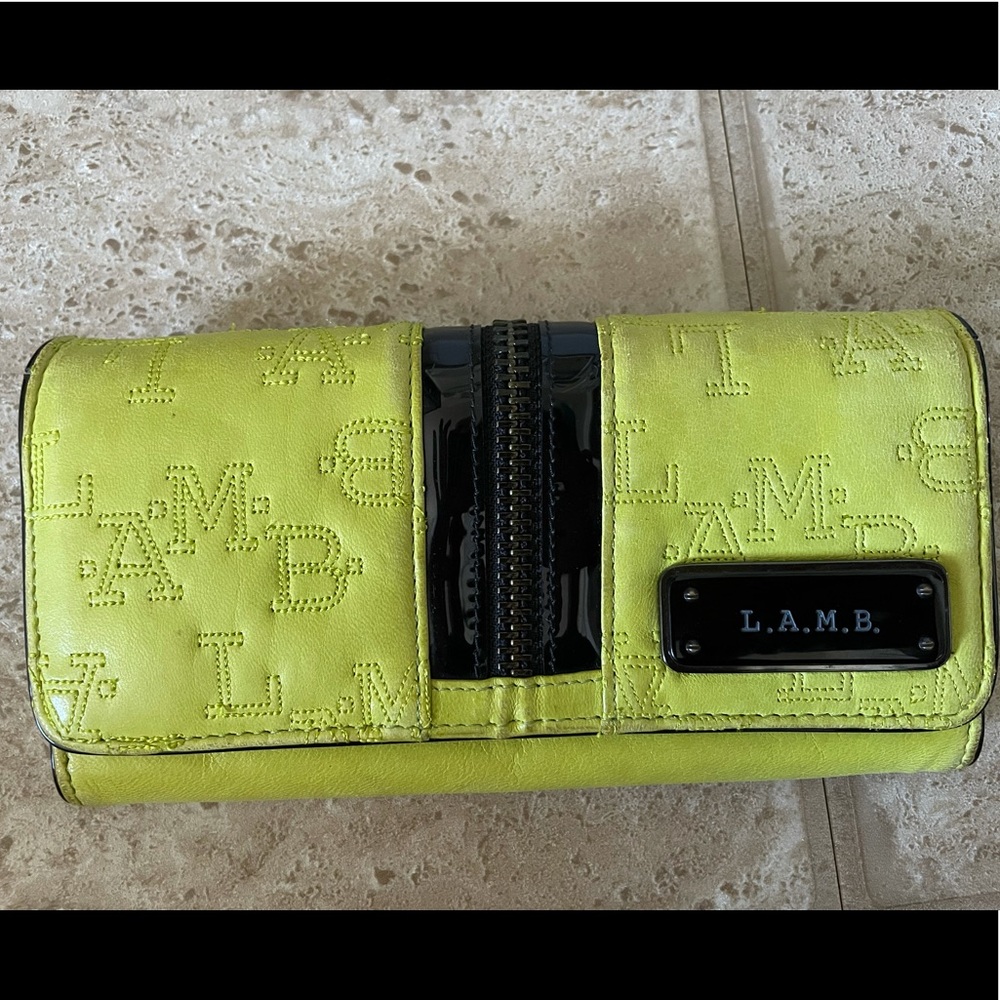 L.A.M.B wallet